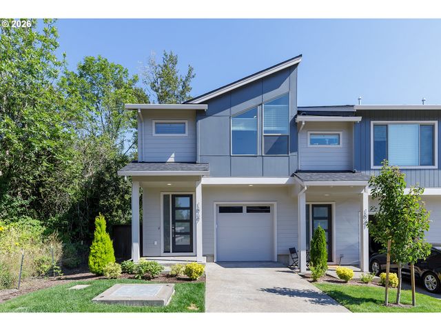 16737 Se REBSTOCK PARK Ln, Happy Valley, OR 97086