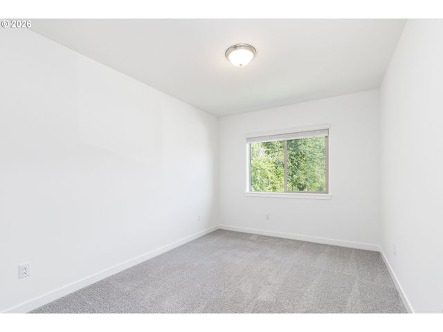 16737 Se REBSTOCK PARK Ln, Happy Valley, OR 97086