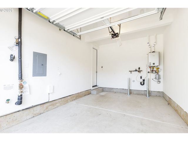16737 Se REBSTOCK PARK Ln, Happy Valley, OR 97086