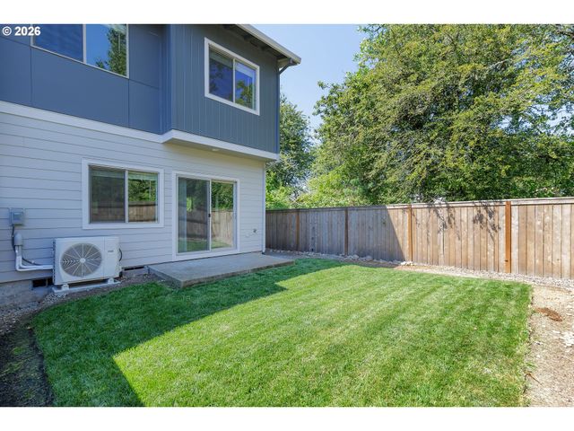 16737 Se REBSTOCK PARK Ln, Happy Valley, OR 97086