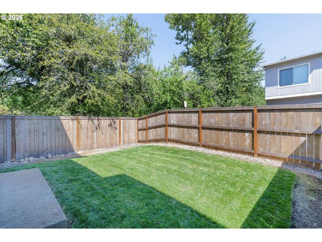 16737 Se REBSTOCK PARK Ln, Happy Valley, OR 97086