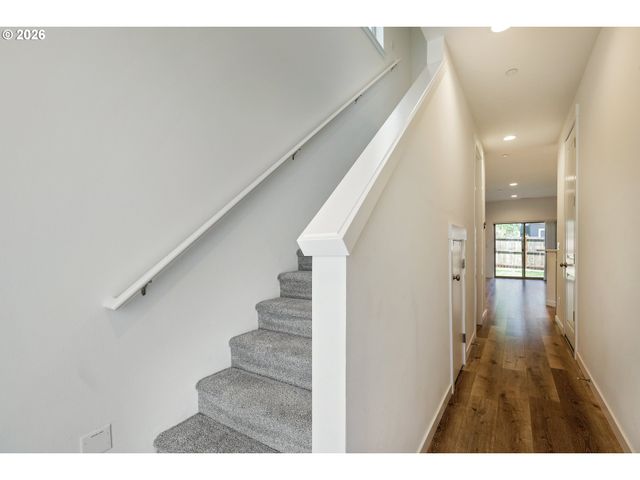 16737 Se REBSTOCK PARK Ln, Happy Valley, OR 97086