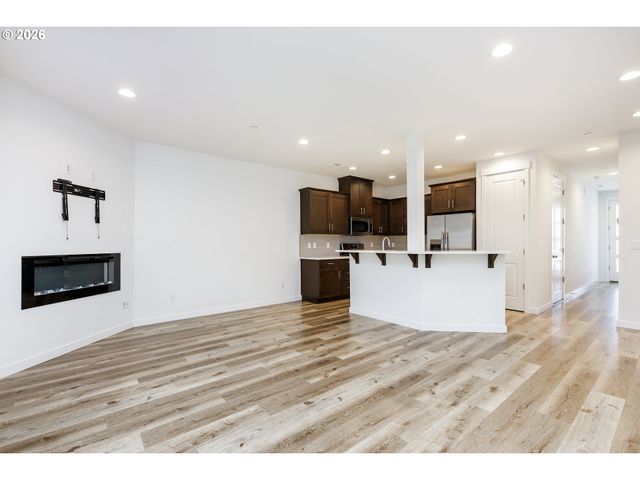 16737 Se REBSTOCK PARK Ln, Happy Valley, OR 97086