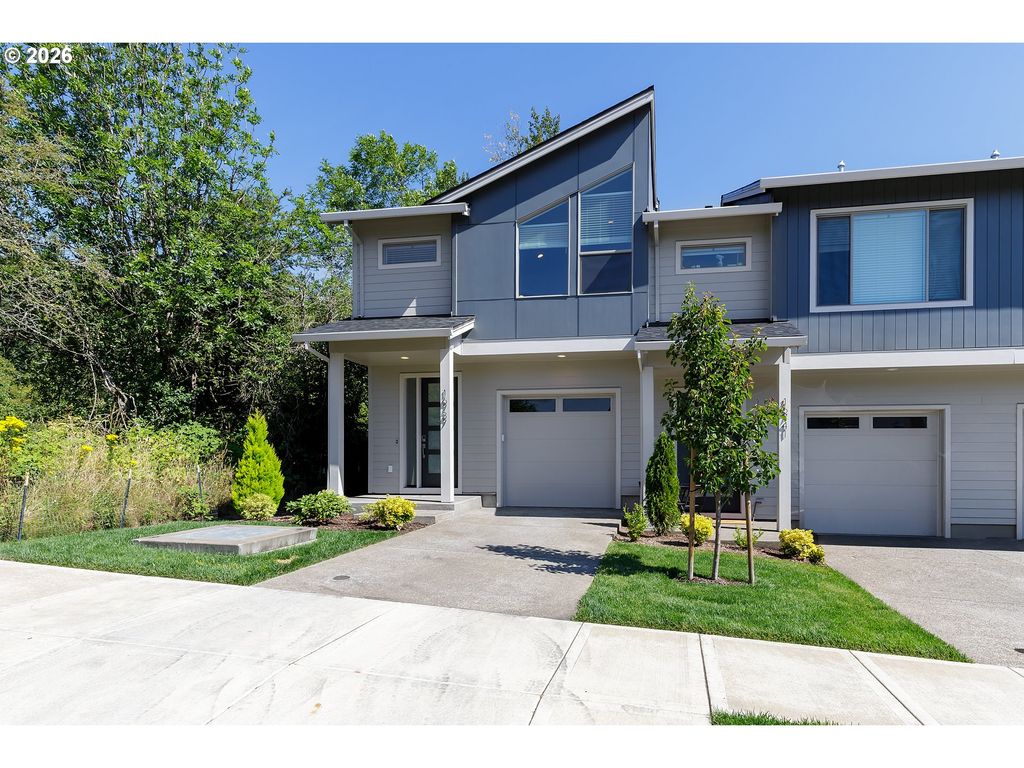 16737 Se REBSTOCK PARK Ln, Happy Valley, OR 97086