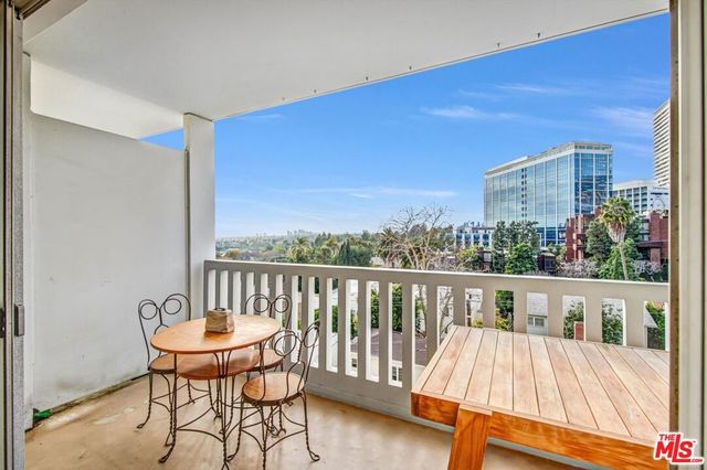 999 N Doheny Drive 602, West Hollywood, CA 90069