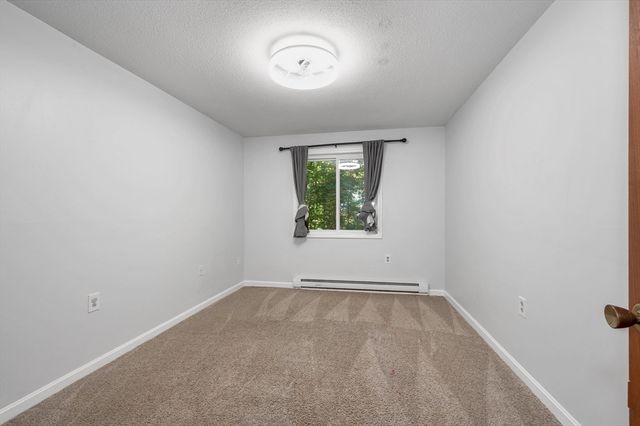 144 Thissell Avenue 6, Dracut, MA 01826