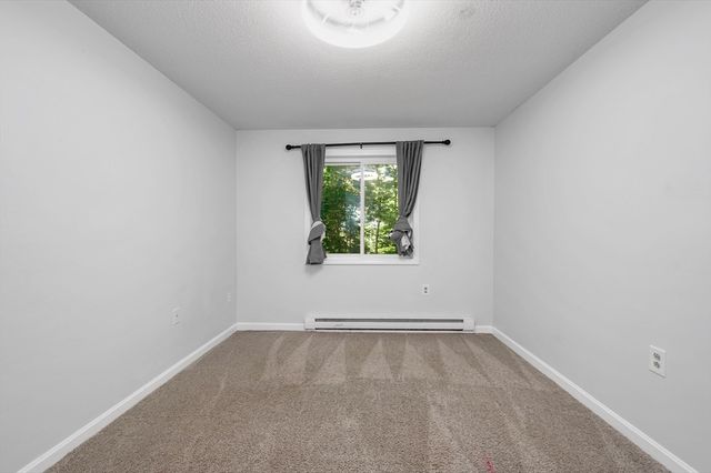 144 Thissell Avenue 6, Dracut, MA 01826