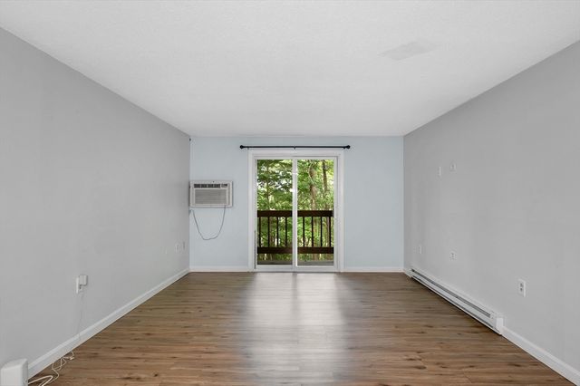 144 Thissell Avenue 6, Dracut, MA 01826