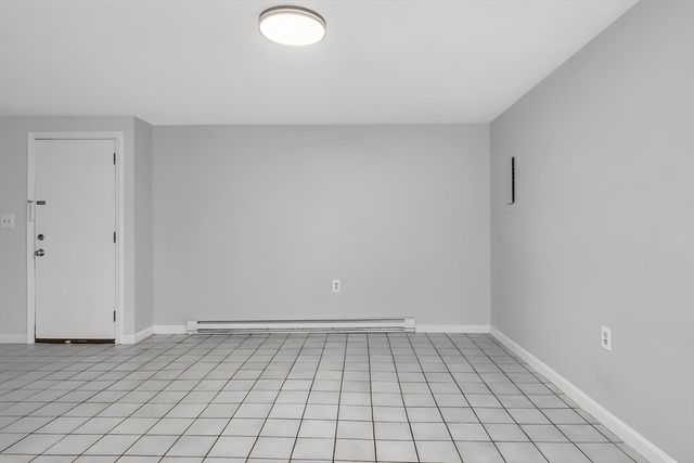 144 Thissell Avenue 6, Dracut, MA 01826