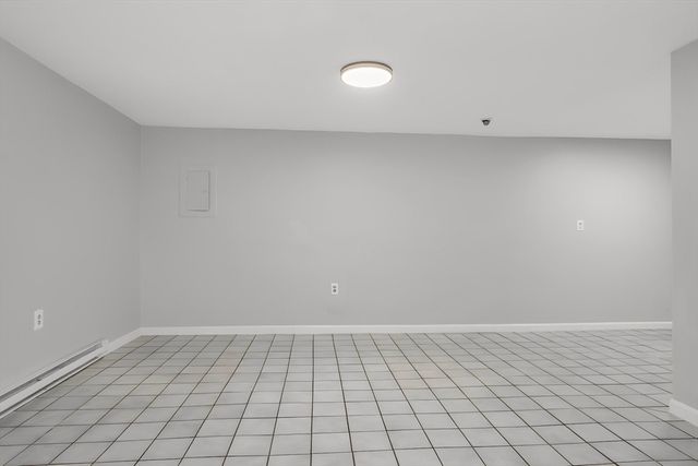 144 Thissell Avenue 6, Dracut, MA 01826
