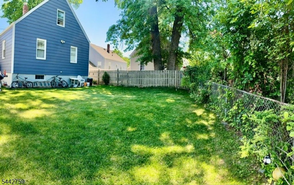 624 Chandler Ave, Roselle Boro, NJ 07203 — photo 2
