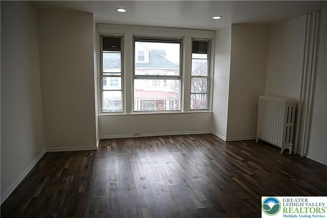 128 South west, Allentown City, PA 18102