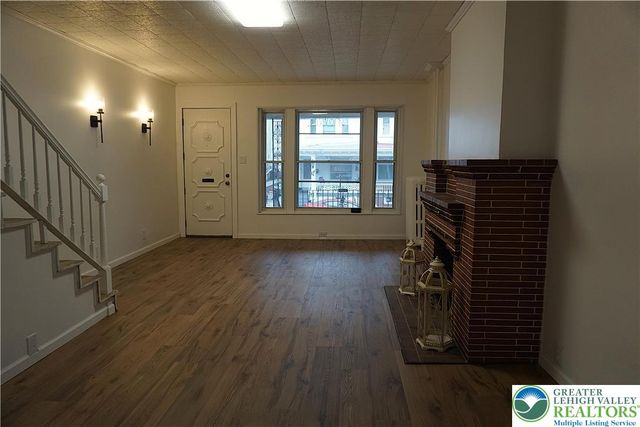 128 South west, Allentown City, PA 18102