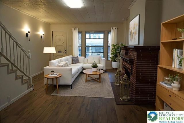 128 South west, Allentown City, PA 18102