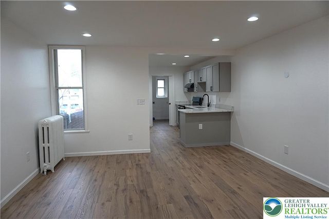 128 South west, Allentown City, PA 18102