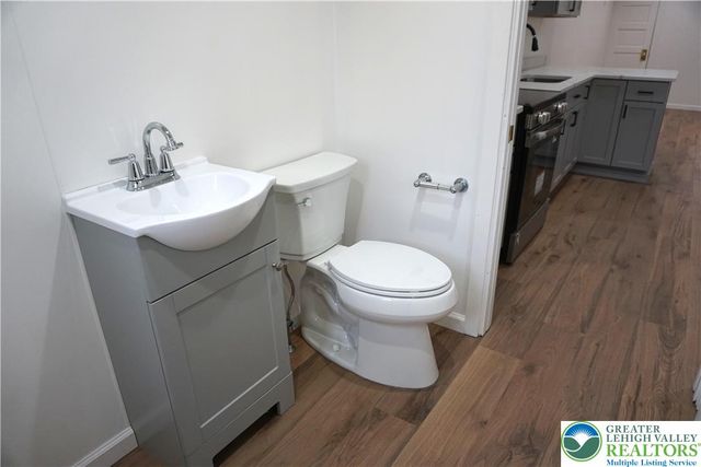 128 South west, Allentown City, PA 18102