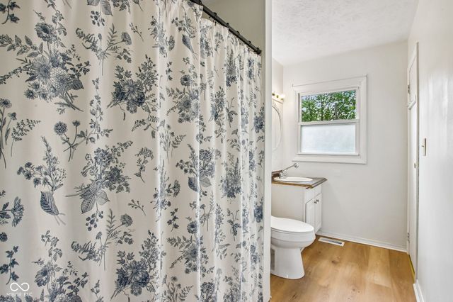 8319 Wysong Drive, Indianapolis, IN 46219