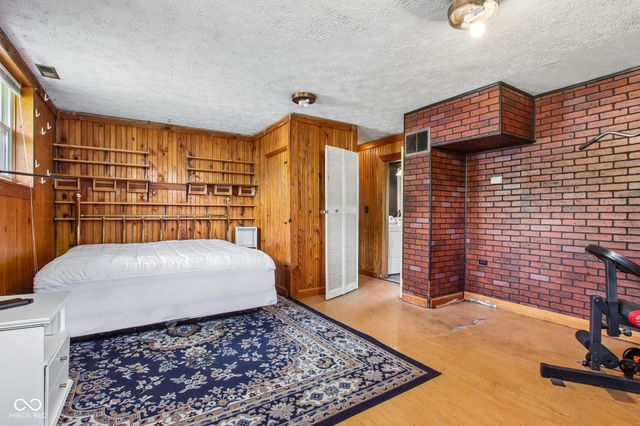 8319 Wysong Drive, Indianapolis, IN 46219
