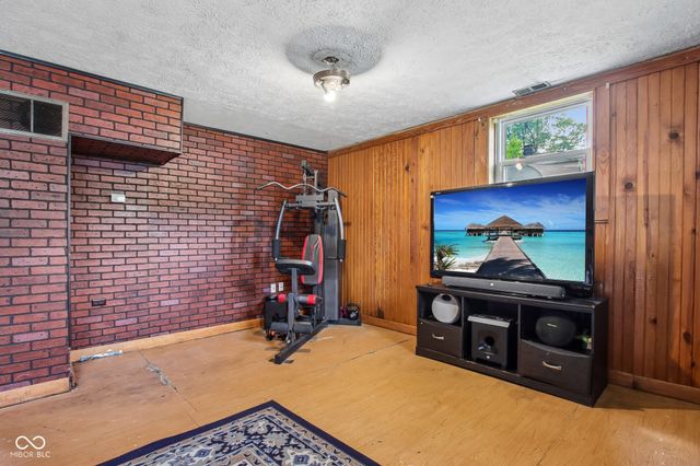 8319 Wysong Drive, Indianapolis, IN 46219