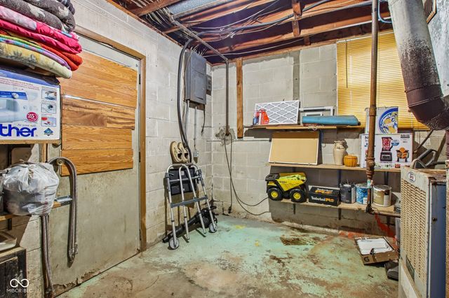 8319 Wysong Drive, Indianapolis, IN 46219