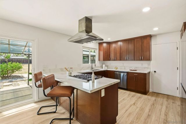 9312 Burning Tree, Santee, CA 92071