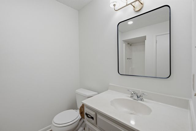 207 Fairmont Dr, Murfreesboro, TN 37129