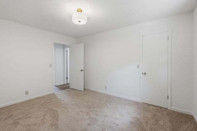 207 Fairmont Dr, Murfreesboro, TN 37129