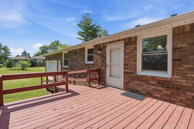 207 Fairmont Dr, Murfreesboro, TN 37129