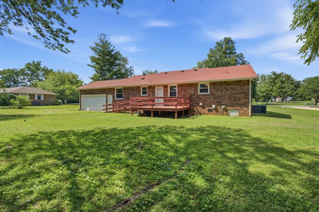 207 Fairmont Dr, Murfreesboro, TN 37129
