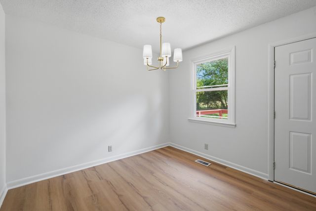 207 Fairmont Dr, Murfreesboro, TN 37129