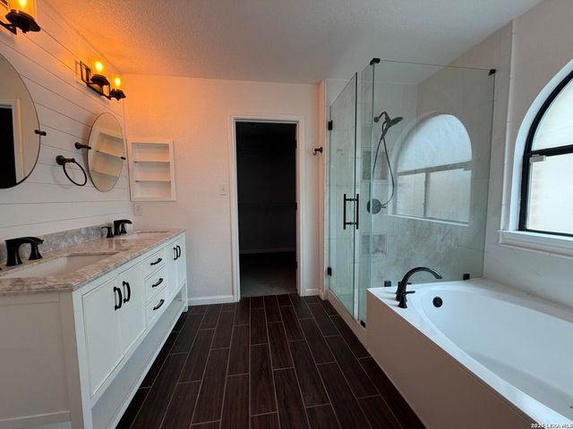 9747 JUSTICE LN, Converse, TX 78109
