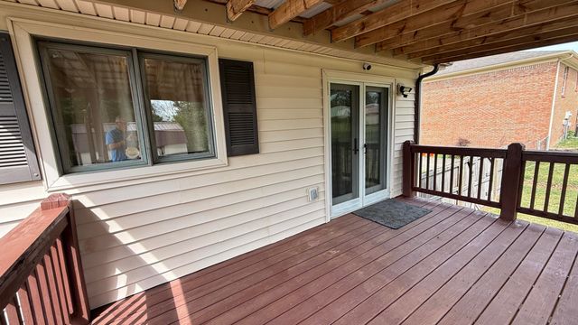 2225 Mercer Drive, Richmond, KY 40475