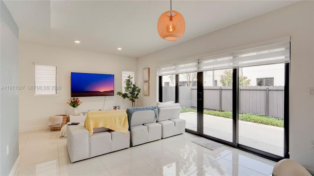 1168 NW 1st Street, Florida City, FL 33034