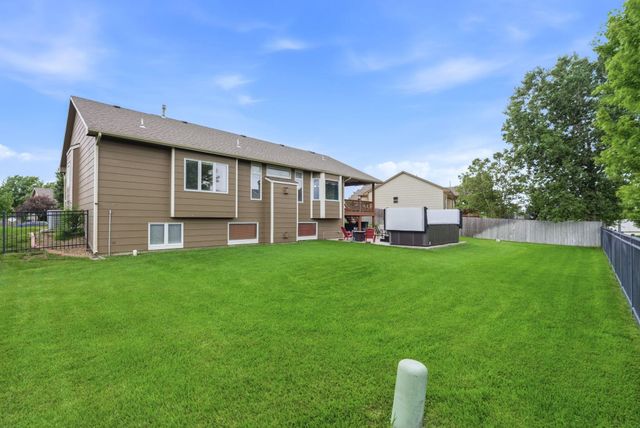 1285 N Forestview Ct, Wichita, KS 67235
