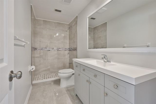 6523 KING PALM WAY, Apollo Beach, FL 33572