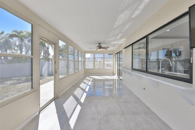 6523 KING PALM WAY, Apollo Beach, FL 33572