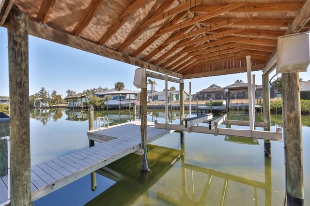 6523 KING PALM WAY, Apollo Beach, FL 33572