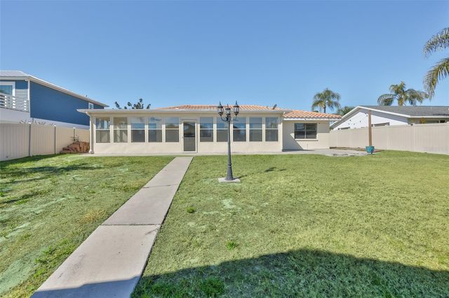 6523 KING PALM WAY, Apollo Beach, FL 33572