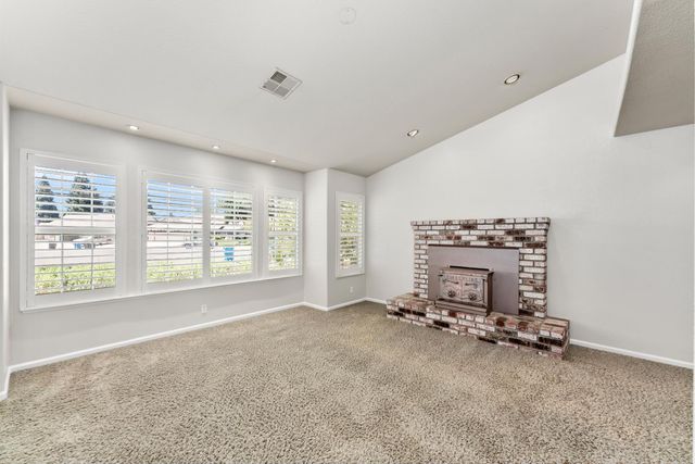 2861 Vi Ct, Yuba City, CA 95993