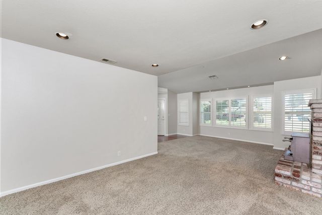 2861 Vi Ct, Yuba City, CA 95993