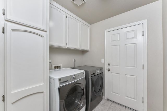 2861 Vi Ct, Yuba City, CA 95993