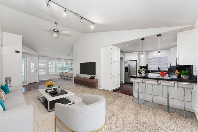 2861 Vi Ct, Yuba City, CA 95993