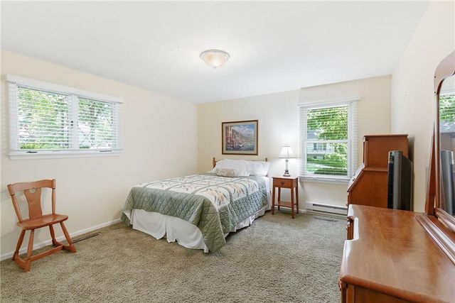 9717 Cherokee Lane, Leawood, KS 66206