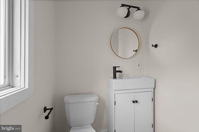 2517 E GORDON ST, Philadelphia, PA 19125