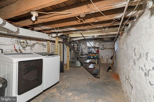 2517 E GORDON ST, Philadelphia, PA 19125