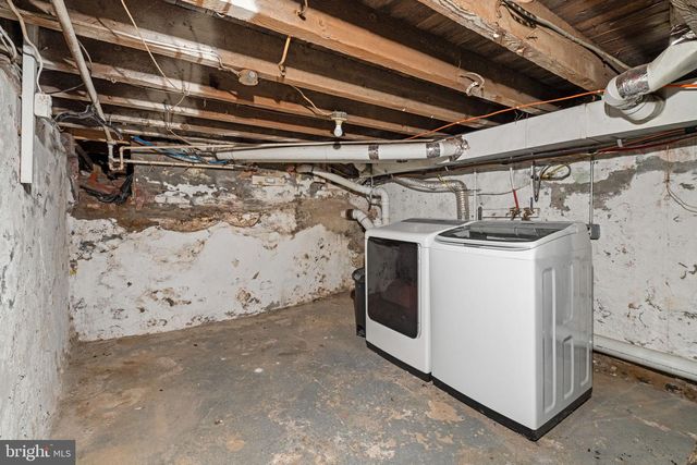 2517 E GORDON ST, Philadelphia, PA 19125