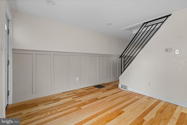 2517 E GORDON ST, Philadelphia, PA 19125