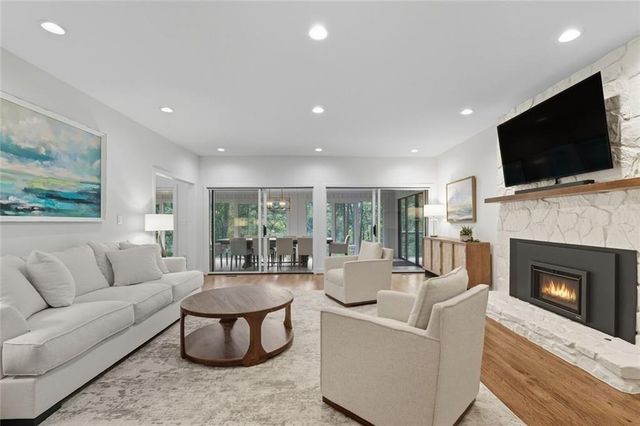 3680 Lamplighter Cove Road, Gainesville, GA 30504