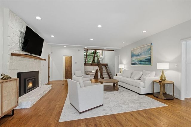 3680 Lamplighter Cove Road, Gainesville, GA 30504