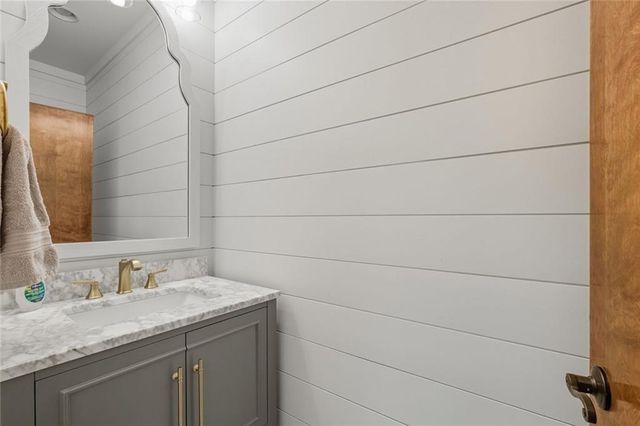 3680 Lamplighter Cove Road, Gainesville, GA 30504